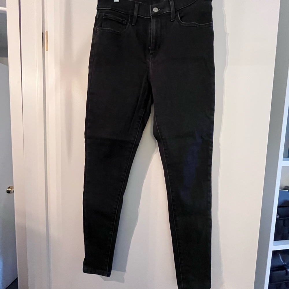 Black High-Waisted Skinny Jeans